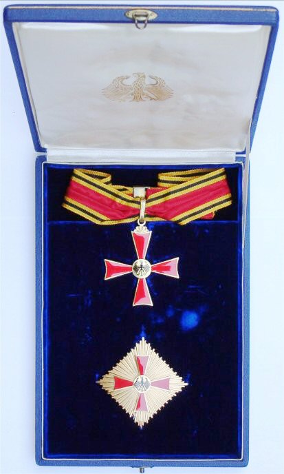 Großes Verdienstkreuz mit Stern • Virtuelles Ordensmuseum
